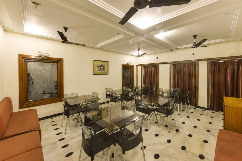 Hotel Camac Plaza Kalkutta Exterior foto